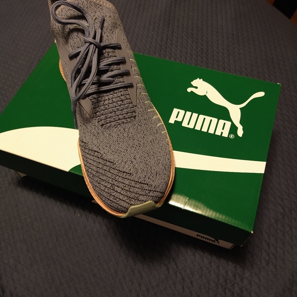 Shoes - Picture 2 of 3